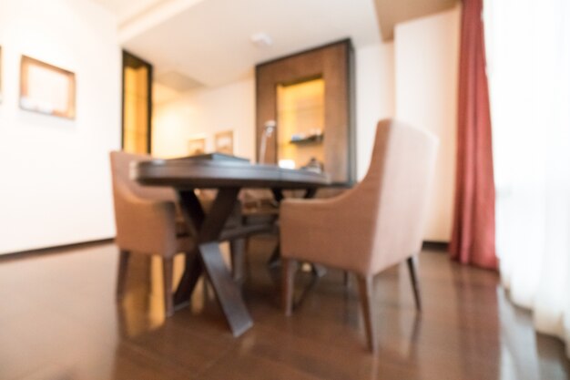 Jak połączyć drewno i metal w aranżacji wnętrz, aby stworzyć nowoczesny wygląd?